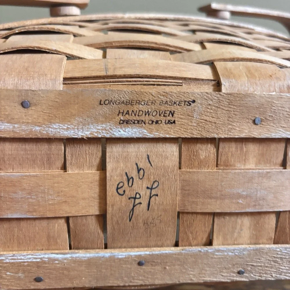 Longaberger 1992 Medium Vegetable Basket Slanted Dual Handles Botanical Liner